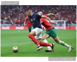 利拉德生涯三分命中数超雷·阿伦，历史第二